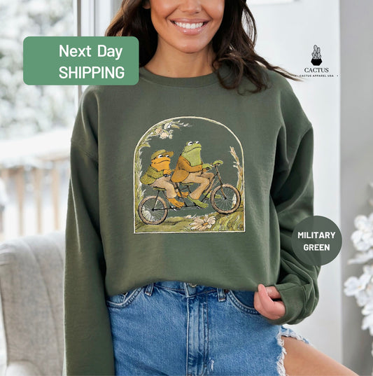 Frog And Toad Sweatshirt, Vintage Classic Sweatshirt, Frog Sweatshirt, Frog Tee, Classic Book Sweatshirt, Friends Shirt, Gift For Friends