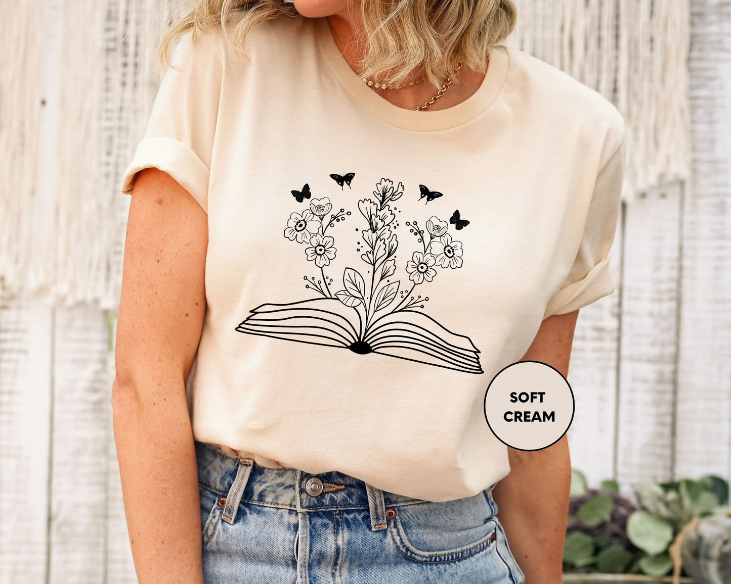 Wildflowers Book Shirt Book Lovers T-shirt Gift for Book Lover Gift For Bookworms Book Sellers Gift Gift For Teachers Readers' T-shirt